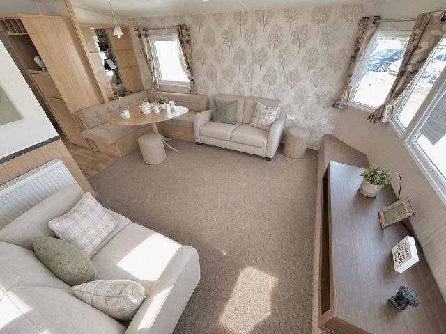 Park Home for sale in Dale Hill, Essex
