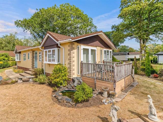 Park Home for sale in Cross In Hand, East Sussex