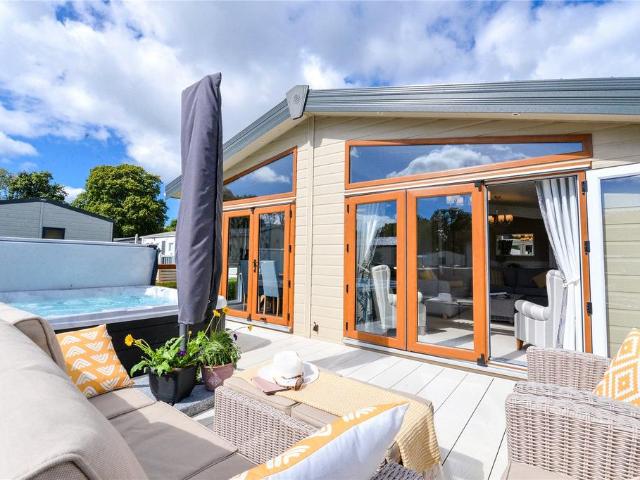Park Home for sale in Ashurst Bridge, Hampshire