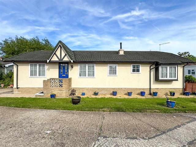 Park Home for sale in Clapham, West Sussex