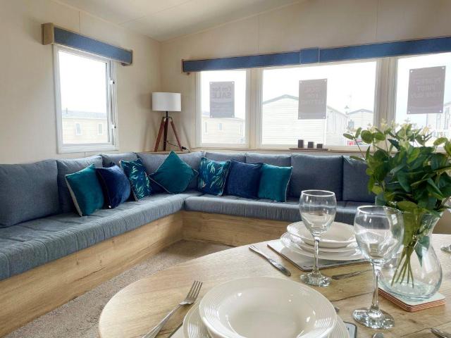 Park Home for sale in Eastbridge, Suffolk