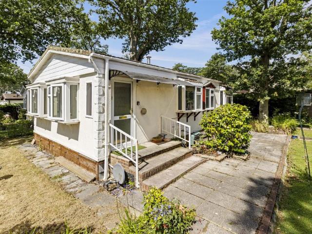 Park Home for sale in Cross In Hand, East Sussex
