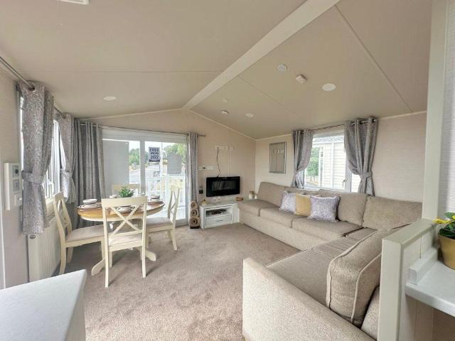 Park Home for sale in Eastbridge, Suffolk