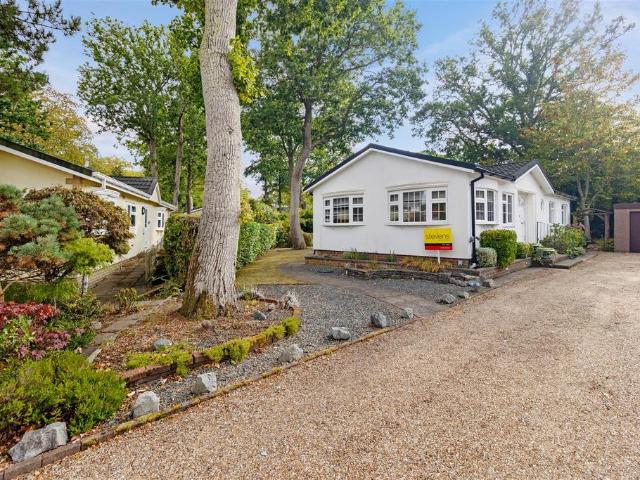 Park Home for sale in Cross In Hand, East Sussex