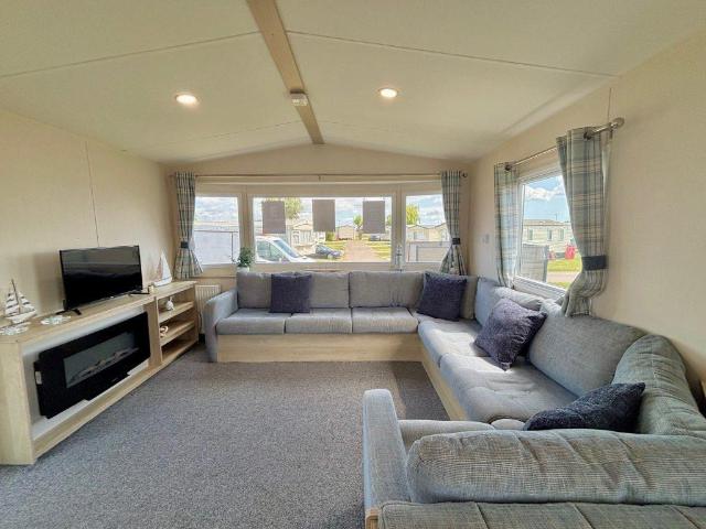 Park Home for sale in Steeple, Maldon
