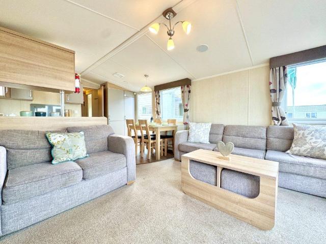 Park Home for sale in Dale Hill, Essex