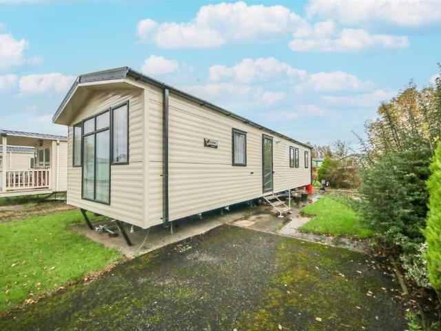 Park Home for sale in Tarleton, Roby Mill