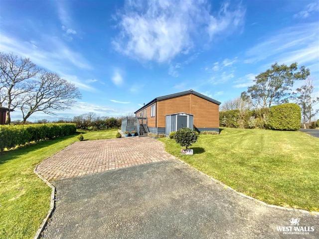 Park Home for sale in Landshipping, Wales