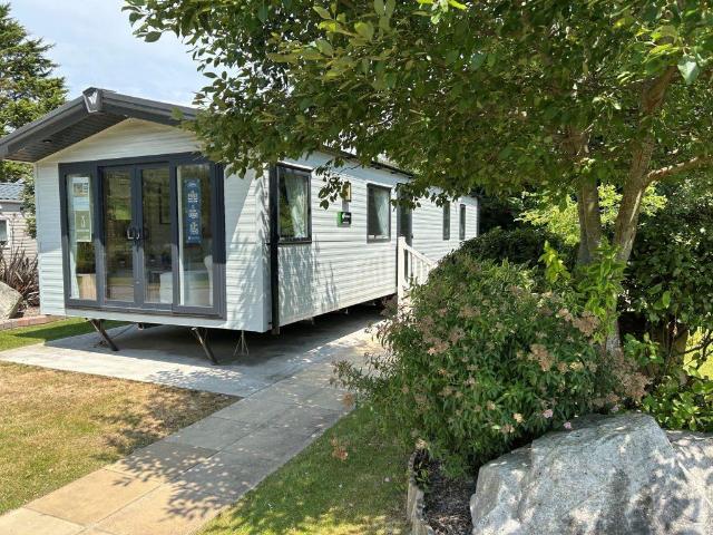 Park Home for sale in Carnkief, Penwartha Coombe