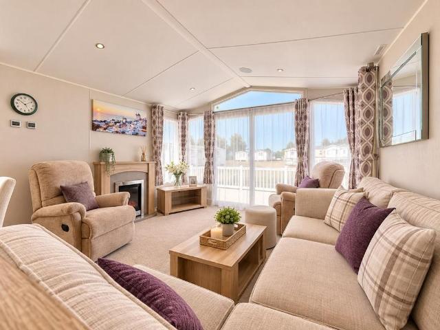 Park Home for sale in Stokesby, Norfolk