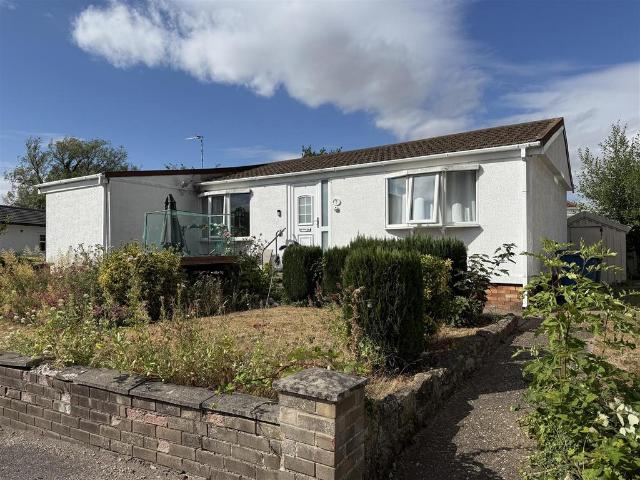 Park Home for sale in Barton In Fabis, East Midlands
