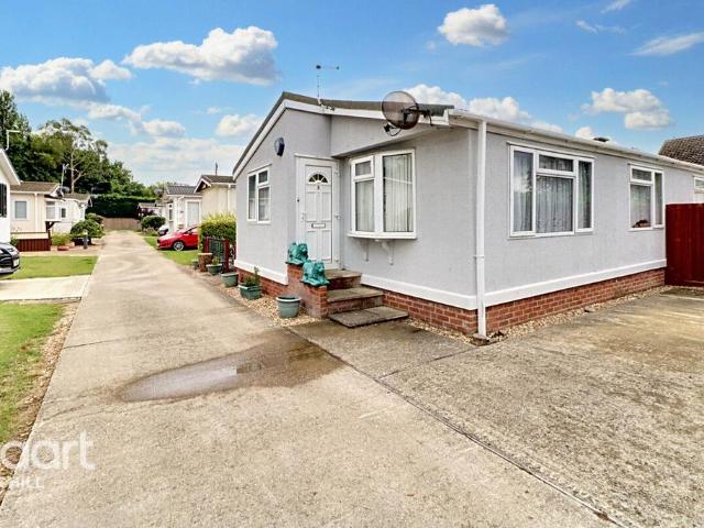 Park Home for sale in Arrington, Cambridgeshire