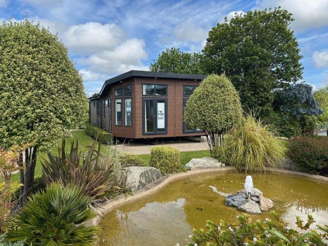 Park Home for sale in Carnkief, Penwartha Coombe