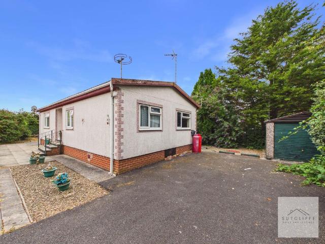 Park Home for sale in Cabus, Lancashire