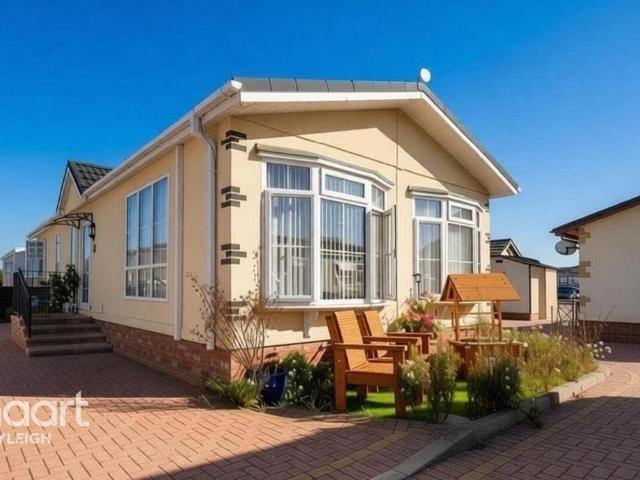 Park Home for sale in Rettendon, Chelmsford