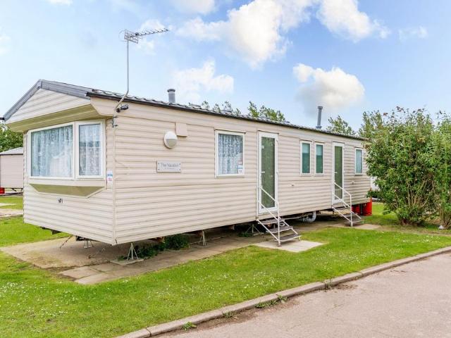 Park Home for sale in Stokesby, Norfolk