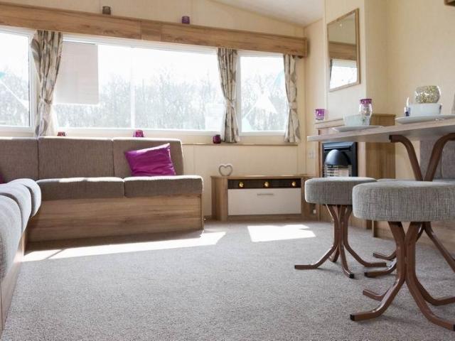 Park Home for sale in Rookley Green, Rookley