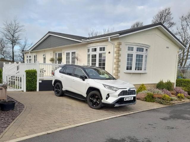 Park Home for sale in Marhamchurch, Cornwall