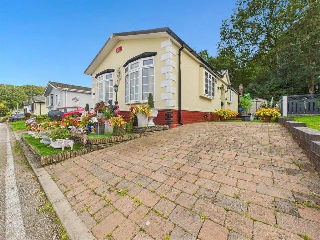 Park Home for sale in Armitage with Handsacre, Boley Park
