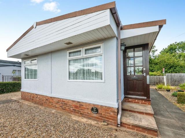 Park Home for sale in Sytchampton, Crookhill