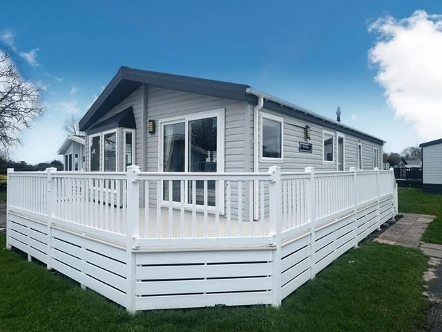 Park Home for sale in Littlecote, West Sussex