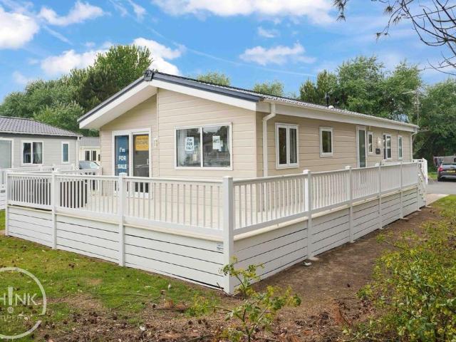 Park Home for sale in Eastbridge, Suffolk