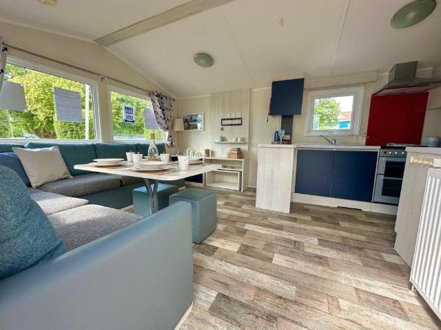 Park Home for sale in Eastbridge, Suffolk