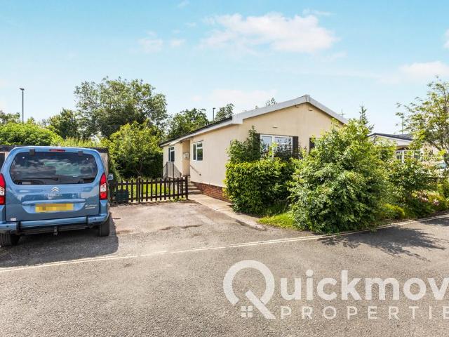 Park Home for sale in The Reddings, Golden Valley