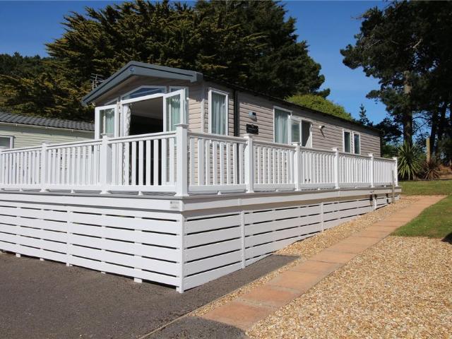 Park Home for sale in Milford-on-Sea, Ashurst Bridge