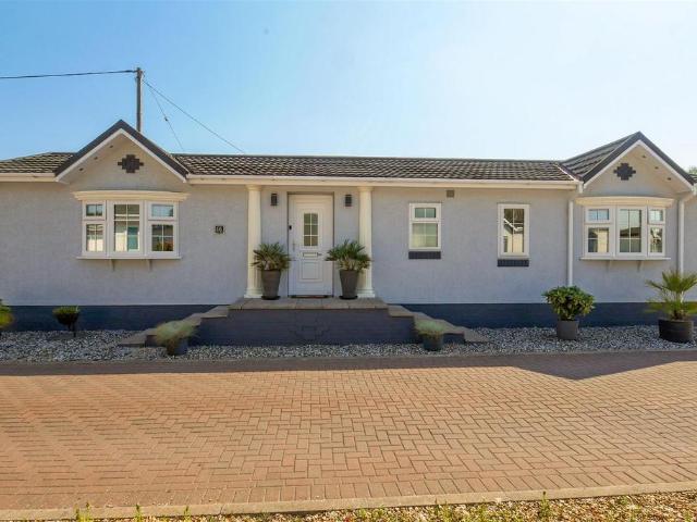 Park Home for sale in Bersted, Clapham