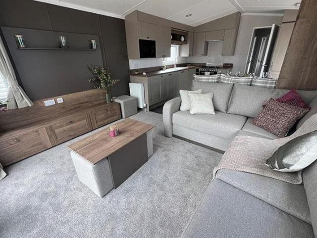 Park Home for sale in Spring Vale, Hampshire