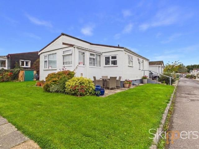 Park Home for sale in Shirkoak, Ashford