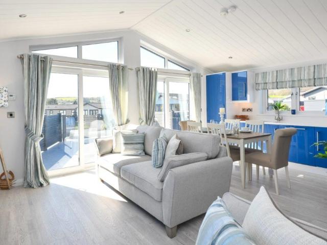 Park Home for sale in Llanbedrog, Wales