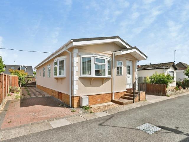 Park Home for sale in Poulner, Ashurst Bridge