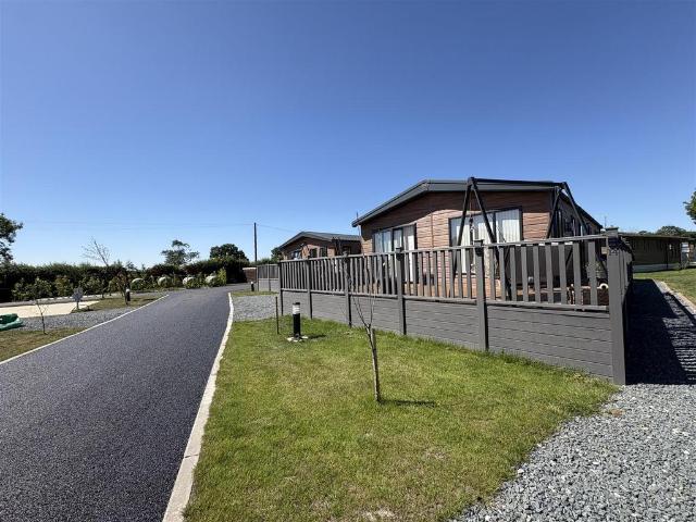 Park Home for sale in Newton Upon Derwent, East Riding Of Yorkshire