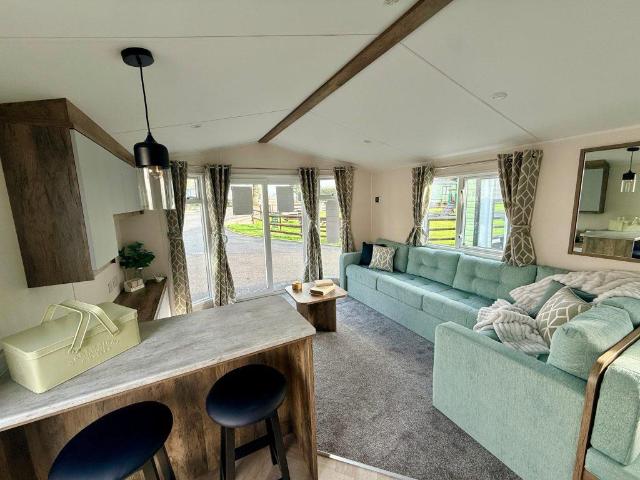 Park Home for sale in Froggatt, East Midlands