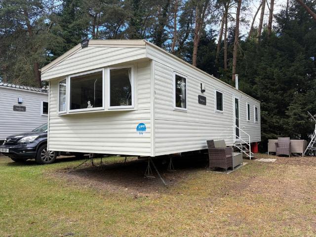 Park Home for sale in Stokesby, Norfolk