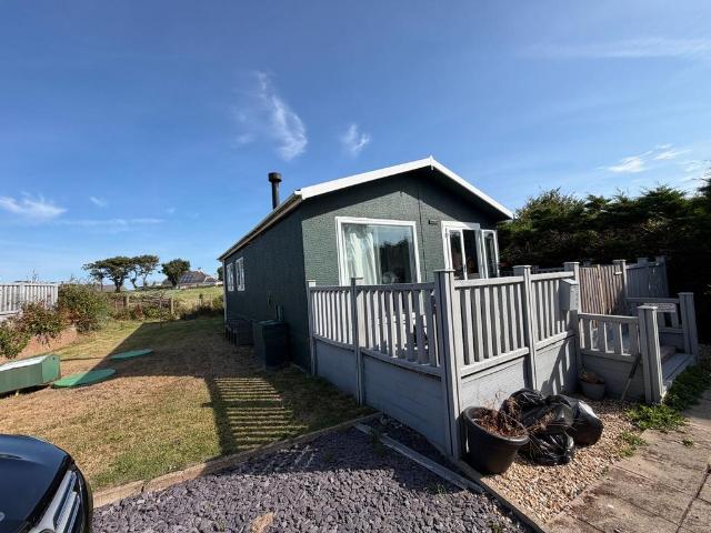 Park Home for sale in Cefn Coch, Llanfechell