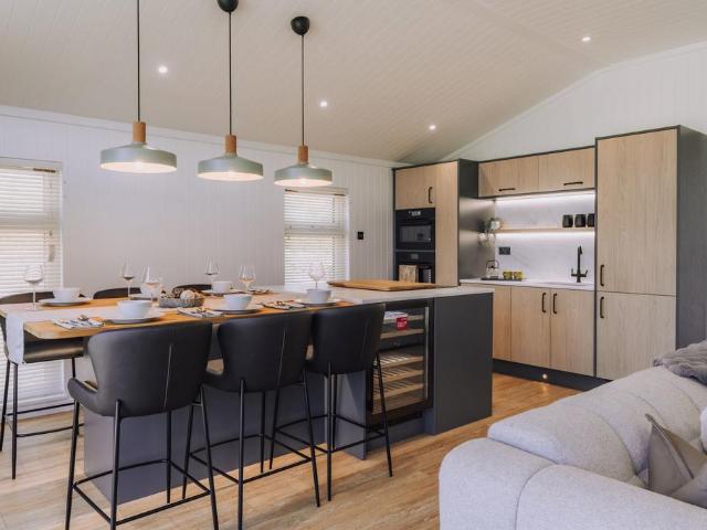 Park Home for sale in Roydon, Epping