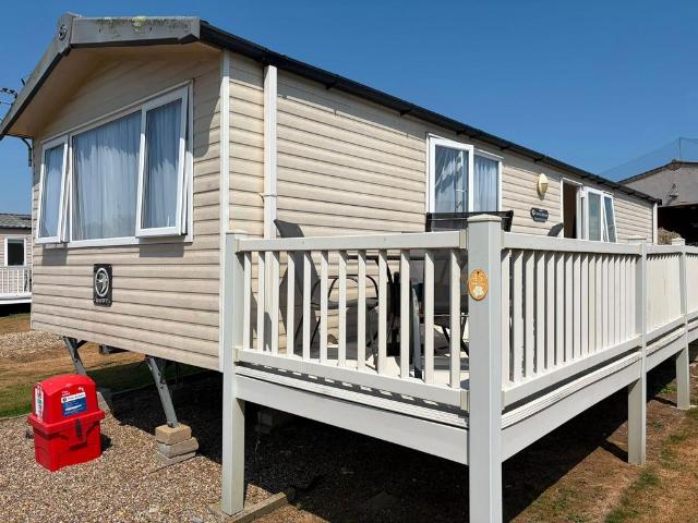 Park Home for sale in Eastbridge, Suffolk