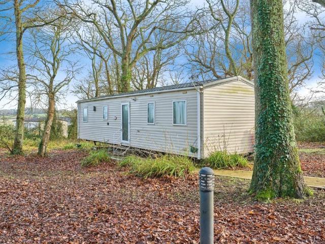 Park Home for sale in Porchfield, Isle Of Wight