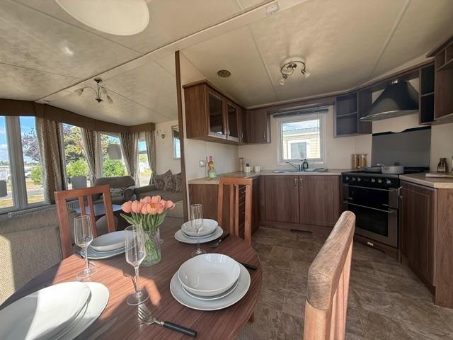 Park Home for sale in Upper Dovercourt, Dale Hill