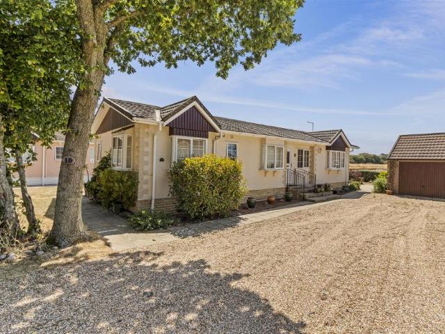 Park Home for sale in Cross In Hand, East Sussex