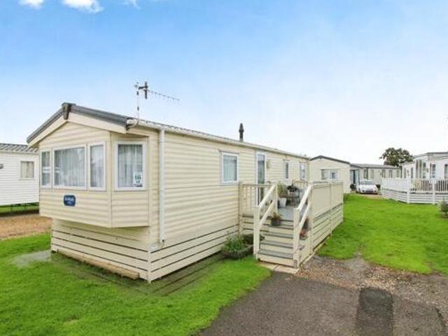 House for sale in Littlecote, West Sussex