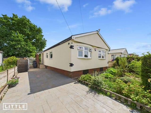 Park Home for sale in Prescot, Whiston Lane Ends