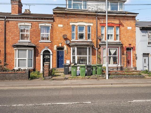 Flat for sale in The Ronkswood, Worcestershire