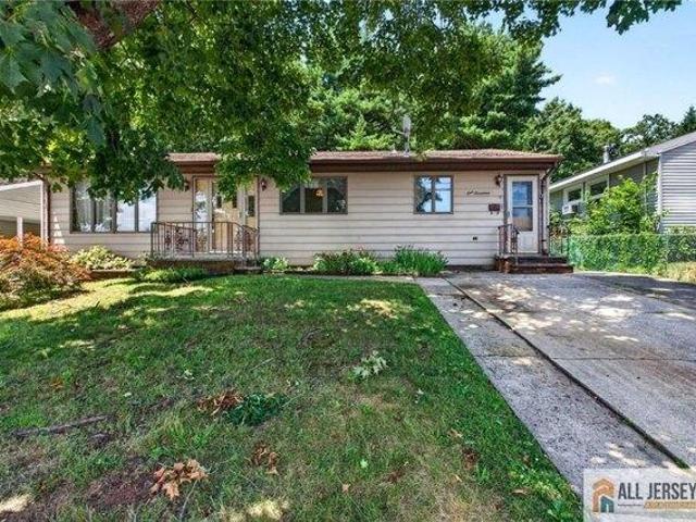 House for sale in Sayreville, New Jersey