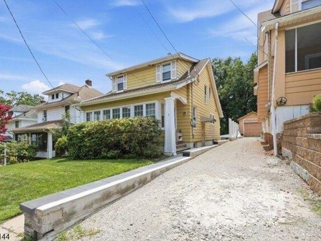 House for sale in Passaic, New Jersey