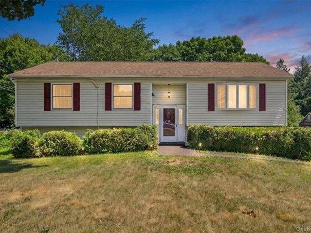House for sale in Patterson, New York