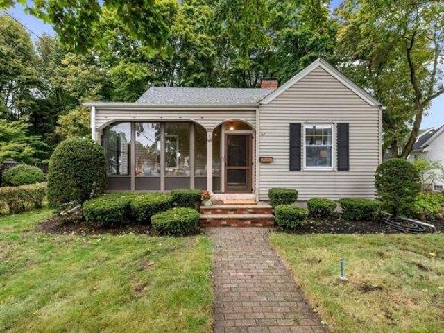 House for sale in Proctor, Peabody